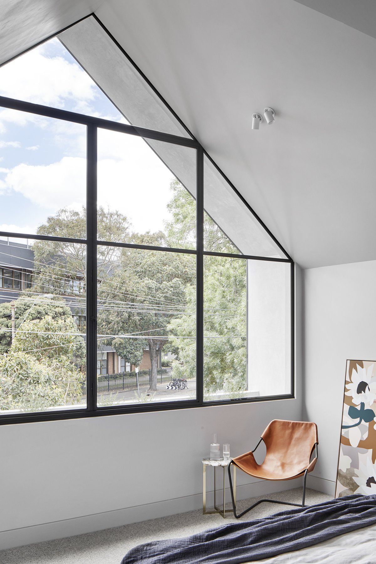 YinjiSpace - Adele Bates X Elwood Residence